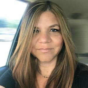 Meet your Posher, Jennifer ruiz
